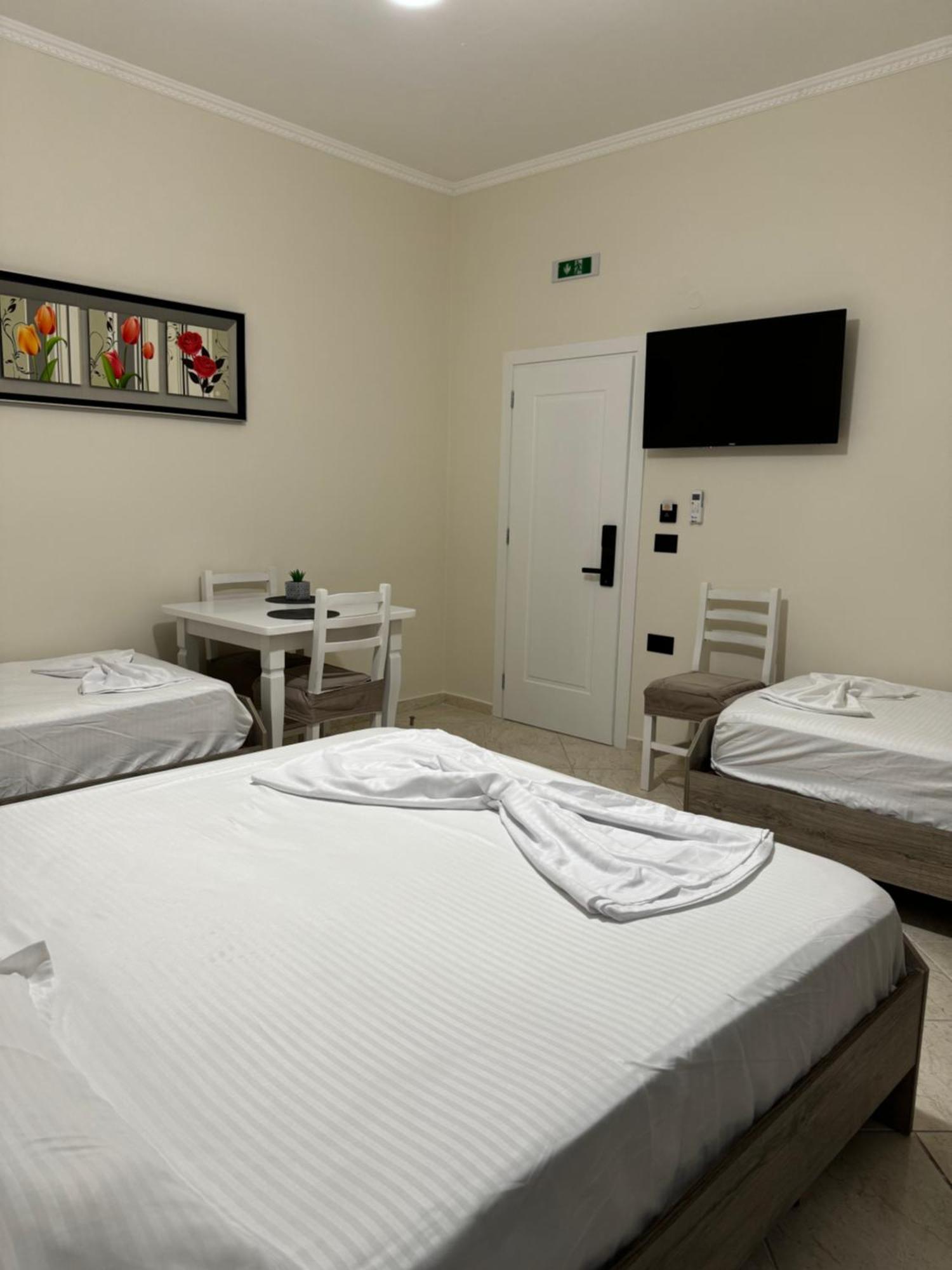 Vila Eljus Durrës Extérieur photo