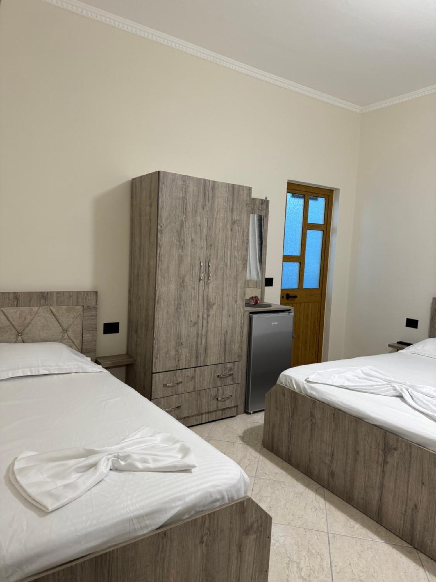 Vila Eljus Durrës Extérieur photo